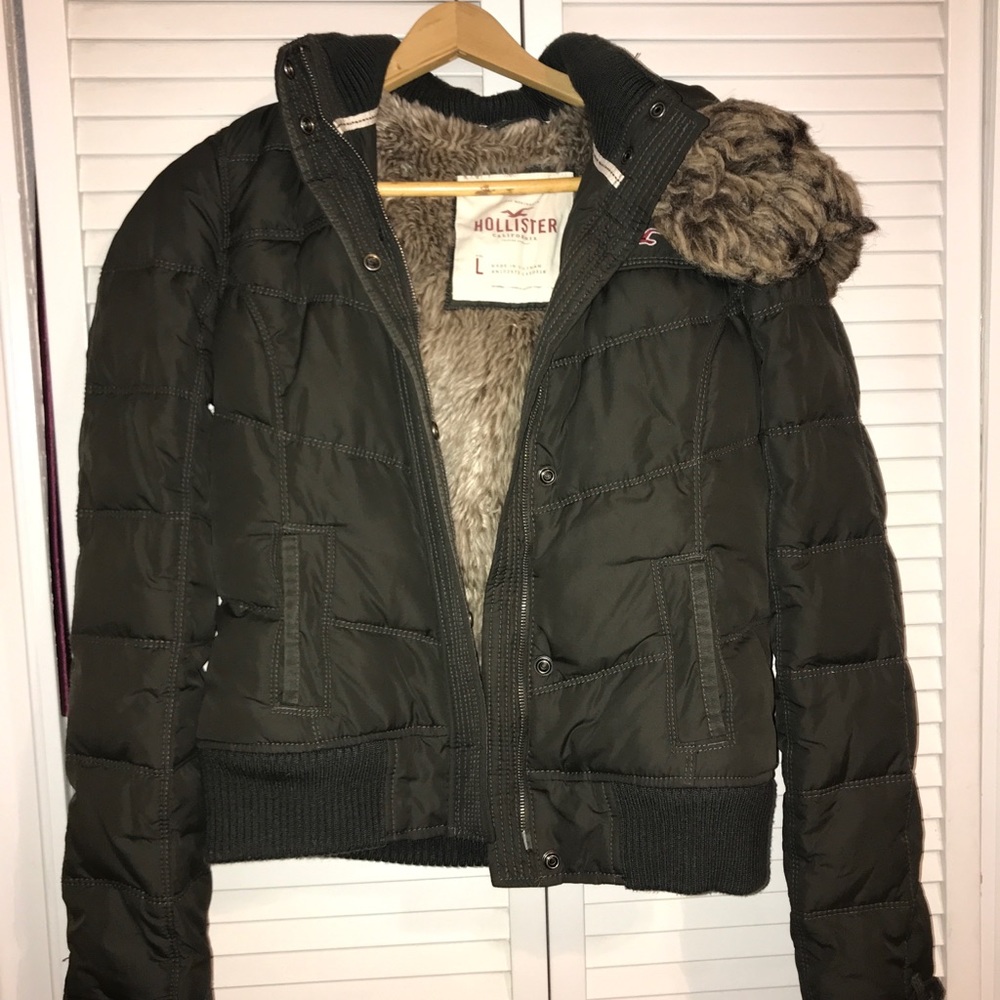 Hollister Puffer Jacket with Detachable Hood